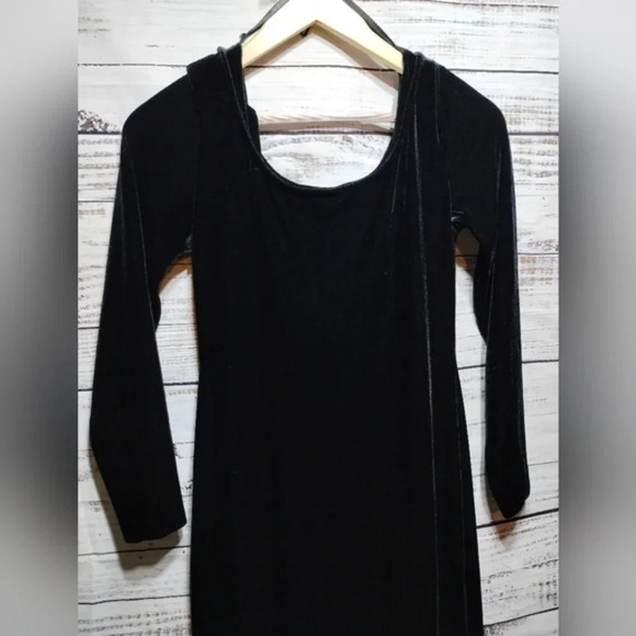 Nightway Velvet Dress in Black Velvet size 6 Vintage Formal Maxi Witchy Goth - Picture 4 of 6